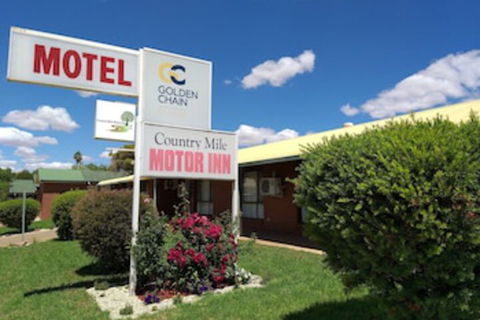 Country Mile Motor Inn - ACT Tourism 0