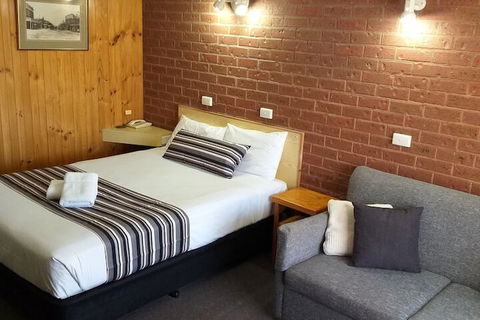 Country Mile Motor Inn - ACT Tourism 5