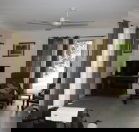 Bottlebrush BB - ACT Tourism