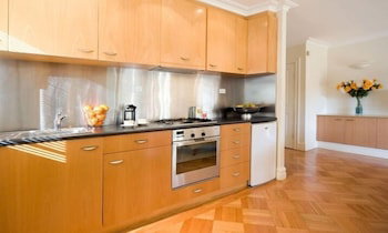 Lakeside Suites 2 - ACT Tourism 5