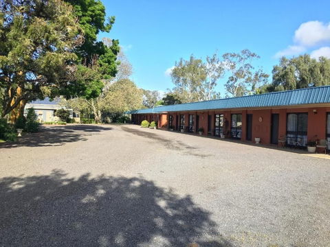 Avoca Motel - ACT Tourism 0