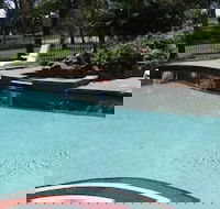 Charbonnier Motor Inn - ACT Tourism