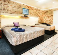 Central Motel Gin Gin - ACT Tourism