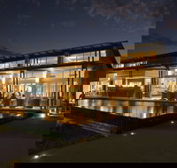 Mantarays Ningaloo Beach Resort - ACT Tourism