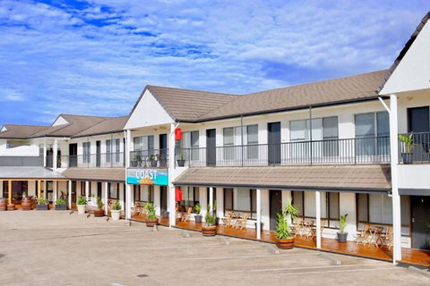 COAST Motel And Apartments - ACT Tourism 1