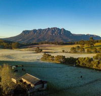 Carinya Farm Holiday Retreat - ACT Tourism