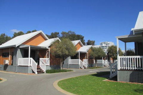 Mandurah Ocean Marina Chalets - ACT Tourism 0