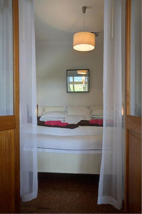 Feathertop Winery - ACT Tourism 3