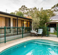 Courtsidecottage Bed  Breakfast - ACT Tourism