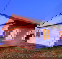 Arthur River Spa Cottage - ACT Tourism