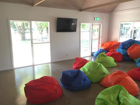 Alpine Sports Lodge - ACT Tourism 6