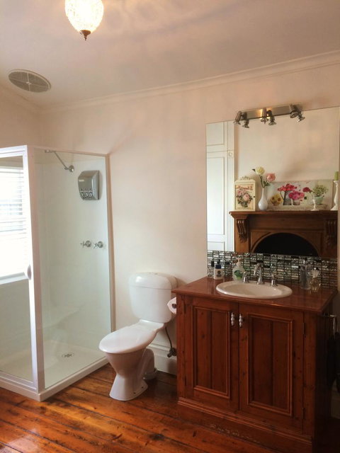 Girt By Sea Warrnambool - ACT Tourism 3