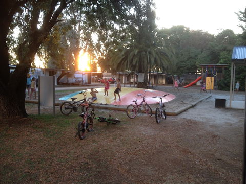 Nagambie Caravan Park & Motel - ACT Tourism 1