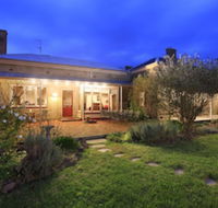 Lochinver Farm Homestead  Cottages - ACT Tourism