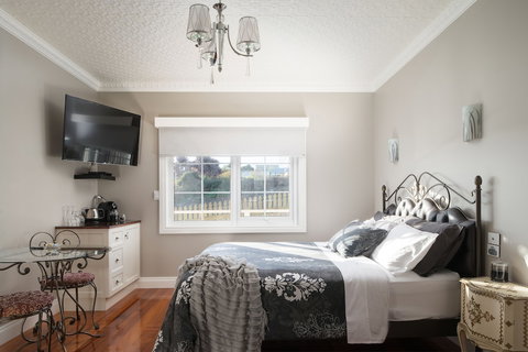 Noah's - ACT Tourism 1