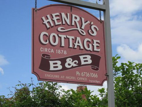 Henrys Cottage - ACT Tourism 2
