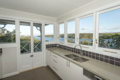 Royal National Park Cottages - ACT Tourism 0