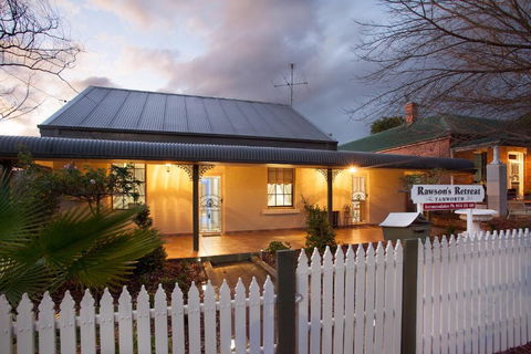 Rawsons Retreat Five Bedroom Home Walk CBD Includes Breakfast - ACT Tourism 3
