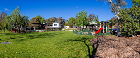 Albury Gardens Tourist Park - ACT Tourism 6