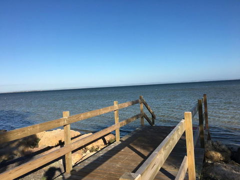 Falcon Bay 4x4 Townhouse - ACT Tourism 1
