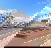 Rose Hotel Clarkson - ACT Tourism