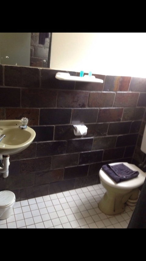 A1 Cabins Ceduna - ACT Tourism 1