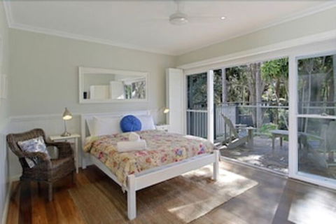 Away On Belongil Fields - ACT Tourism 6