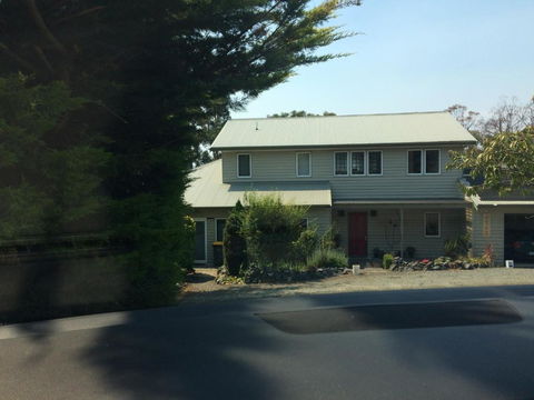 The Anchorage Waterfront Apartment - ACT Tourism 2