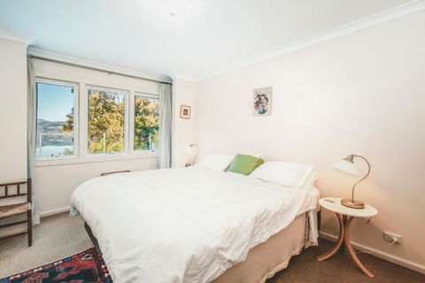 The Anchorage Waterfront Apartment - ACT Tourism 6