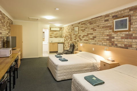 D'Aguilar Hotel Motel - ACT Tourism 5