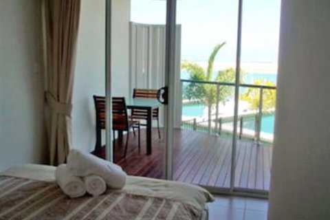Waters Edge Townhouse 4 - ACT Tourism 4