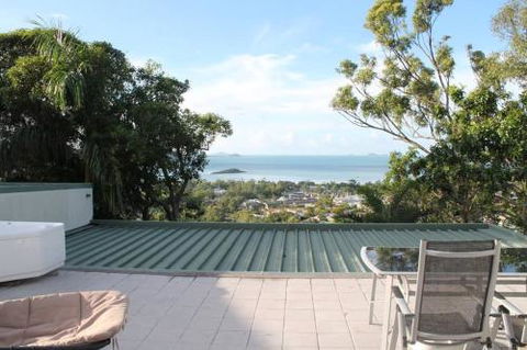 Yachtsmans Paradise Whitsundays - ACT Tourism 1