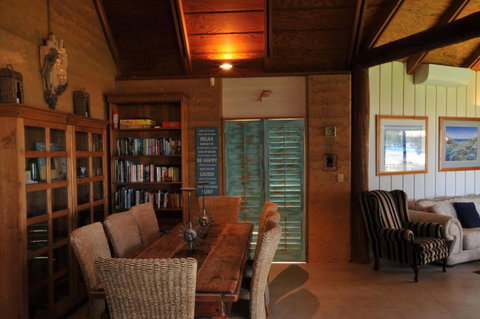 Beach House Dunsborough - ACT Tourism 6