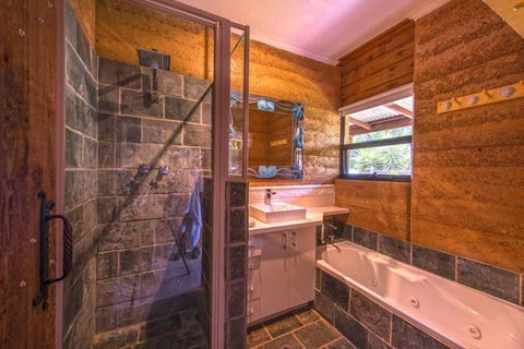 Beach House Dunsborough - ACT Tourism 2