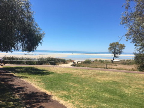 Beach House Dunsborough - ACT Tourism 4