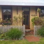 Twomeys Cottage - ACT Tourism 0