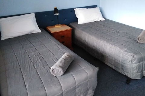 Altona Motel - ACT Tourism 5