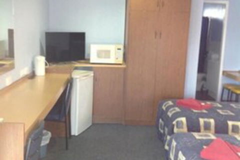 Altona Motel - ACT Tourism 7