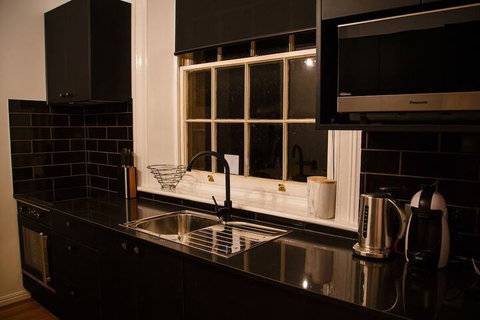 Sanctum Boutique Apartments - ACT Tourism 3