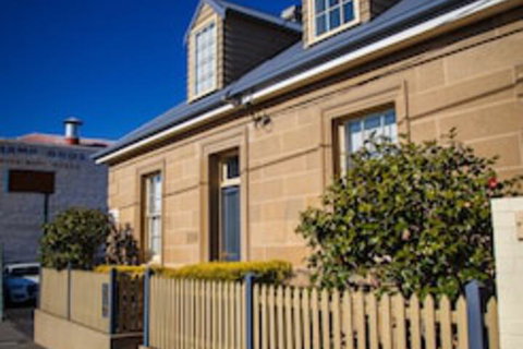 Sanctum Boutique Apartments - ACT Tourism 0