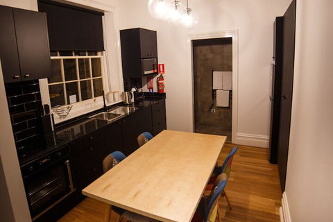 Sanctum Boutique Apartments - ACT Tourism 2