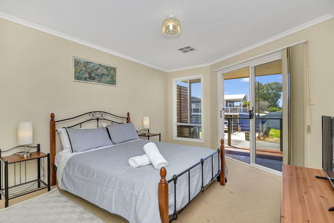 Green Reef Beach House - ACT Tourism 1
