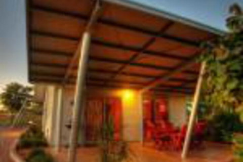 Samson Beach Chalets - ACT Tourism 0