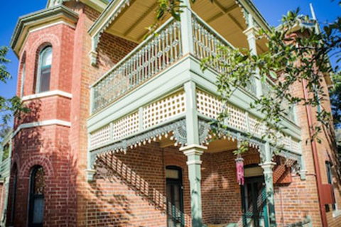 Grenfell Hall B & B - ACT Tourism 0