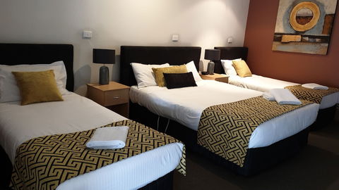 Tenterfield Tavern And Motor Inn - ACT Tourism 2