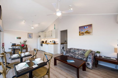 North Beach Bed And Breakfast - ACT Tourism 5