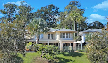 Summerhaze At The Cove - ACT Tourism 0