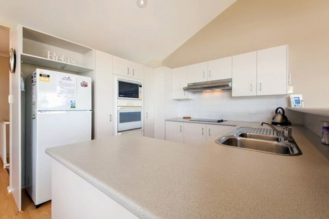 Moy At Nelson Bay, 2/30 Thurlow Avenue - ACT Tourism 6