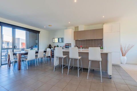 Five Shell - ACT Tourism 1