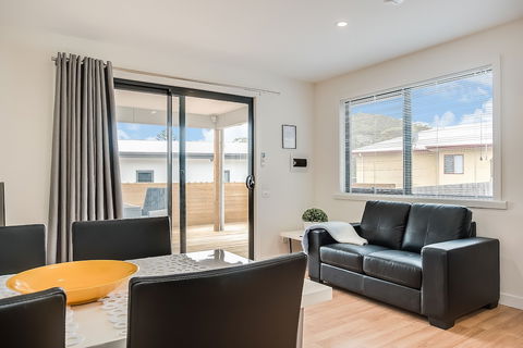 Apartments On Fraser Bicheno - ACT Tourism 3